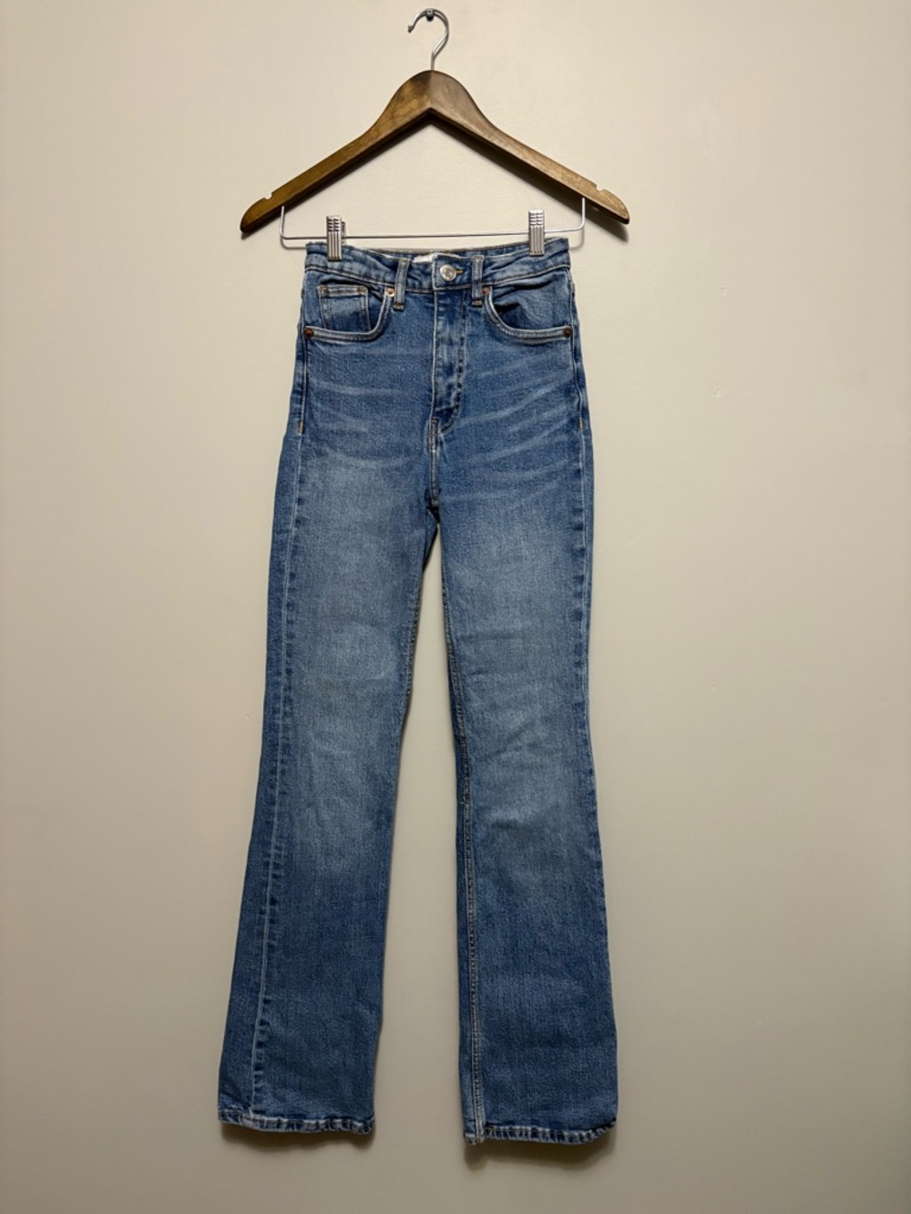 Zara Straight Leg Jeans Size 00